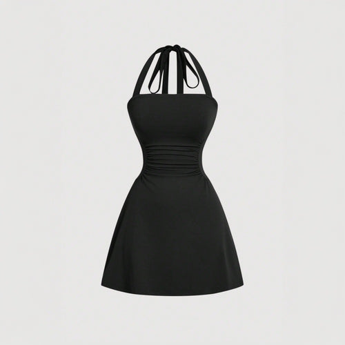 Robe halter pour femmes avec drapé flatteur pour la silhouette et design de laçage arrière élégant Chic & Stil