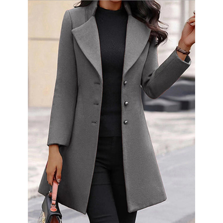 Elegant wool coat for women with a structured cut and a double-button design.