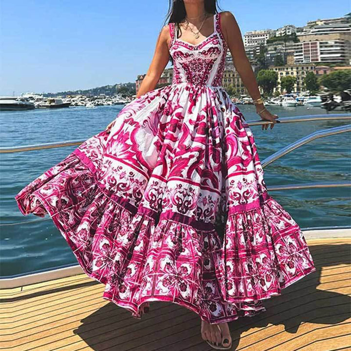 Robe maxi femme avec une élégante coupe évasée et des embellissements élaborés Chic & Stil