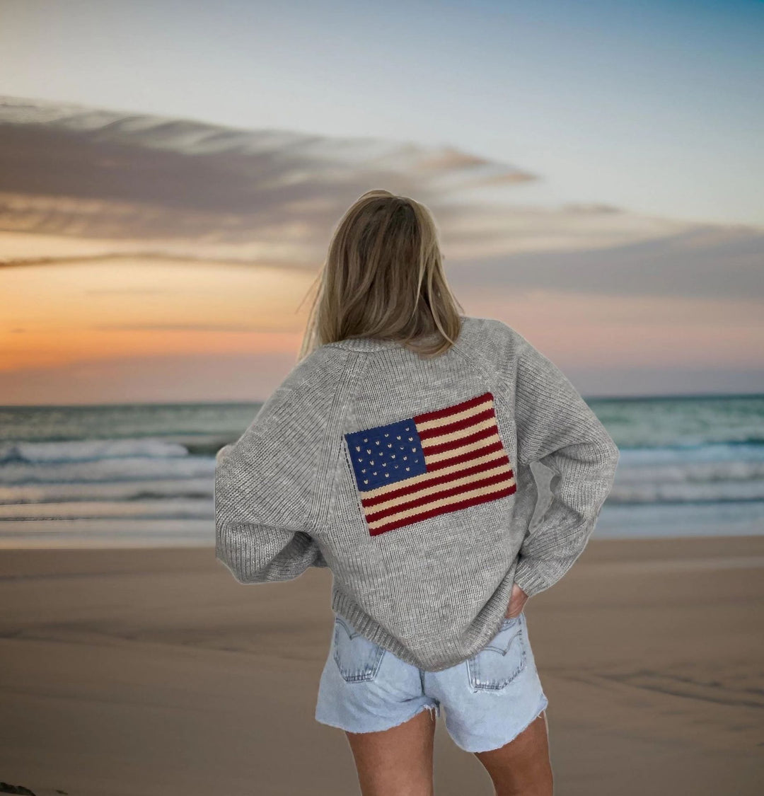 Women's knitted jacket with a trendy design and comfortable pockets Lune London
