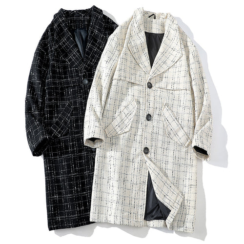Women checked coat trendy with an elegant cut Lune London