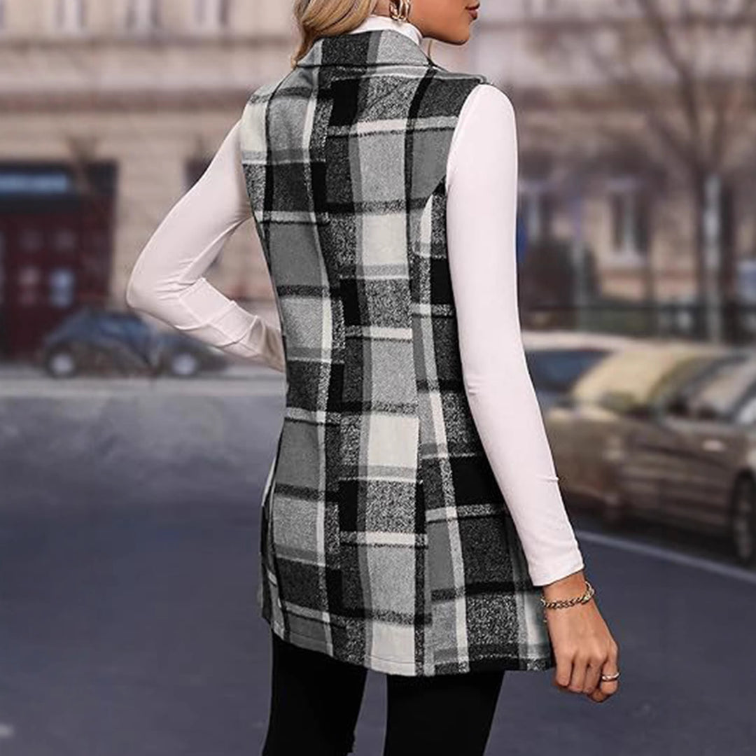 Long women's jacket with a modern checkered design Lune London
