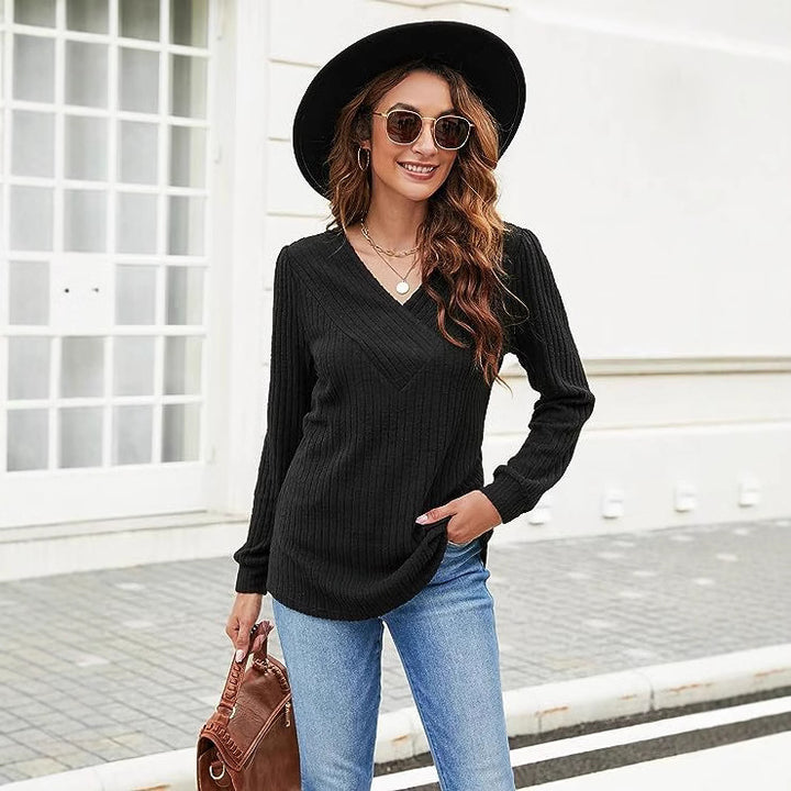 V-neck textured sweater for women Lune London