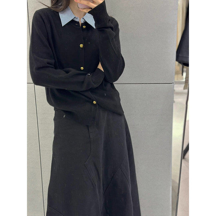 Cardigan luxueux pour femmes avec détails de boutons dorés Chic & Stil