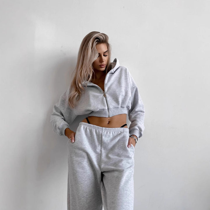 Ladies Comfortable Chic Sports Suit