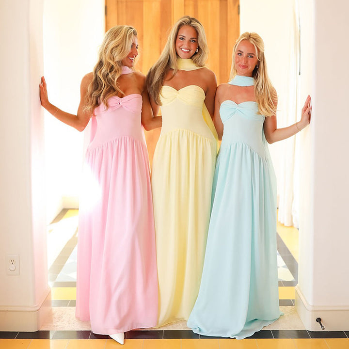 Maxi dress for women with an elegant lace-up bodice and a flowy skirt Lune London