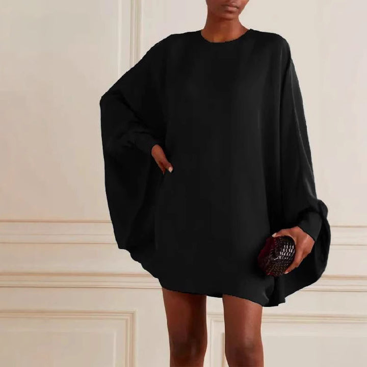 Oversized dress for women with a loose fit and chic elegant sleeves