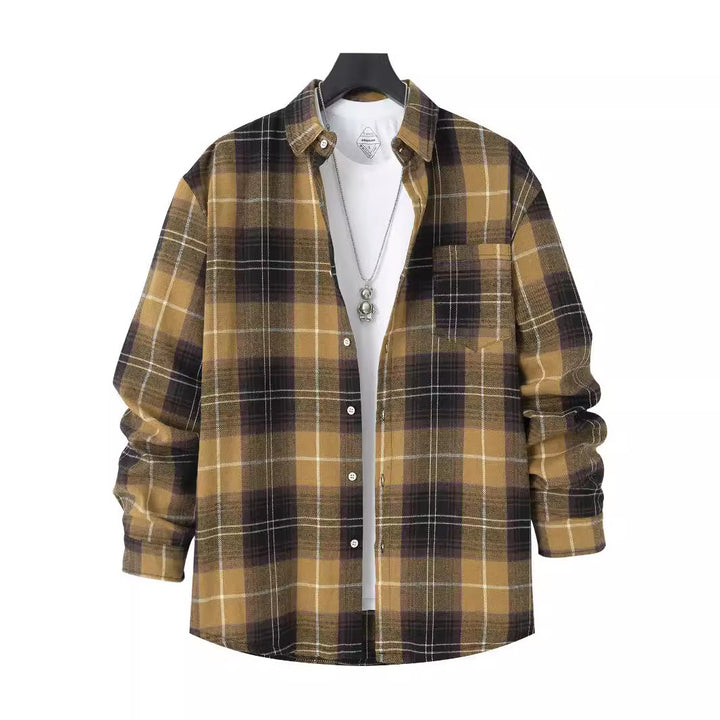 Plaid shirt for men with modern details and a practical chest pocket Lune London