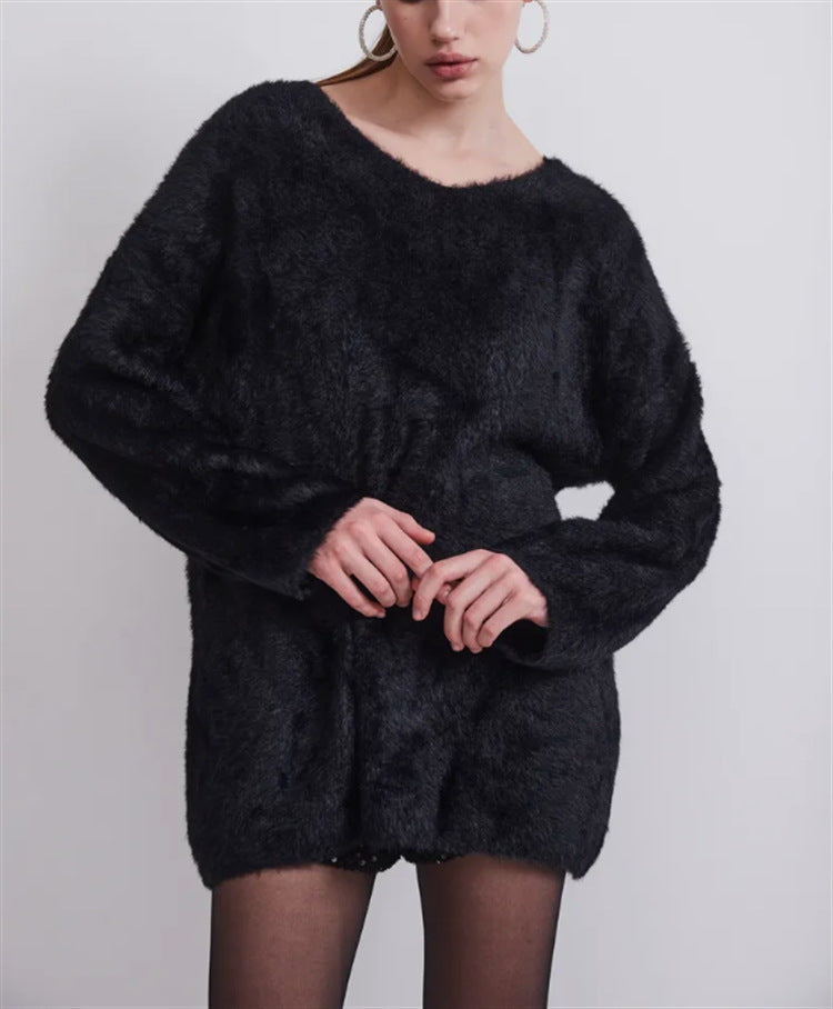 Ladies Soft V-neck Pullover in High-Quality Material Lune London