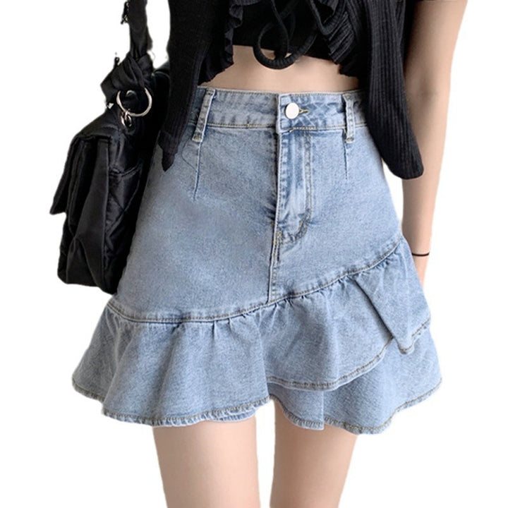 Women’s denim skirt with voluminous ruffle hem and buttonable waistband