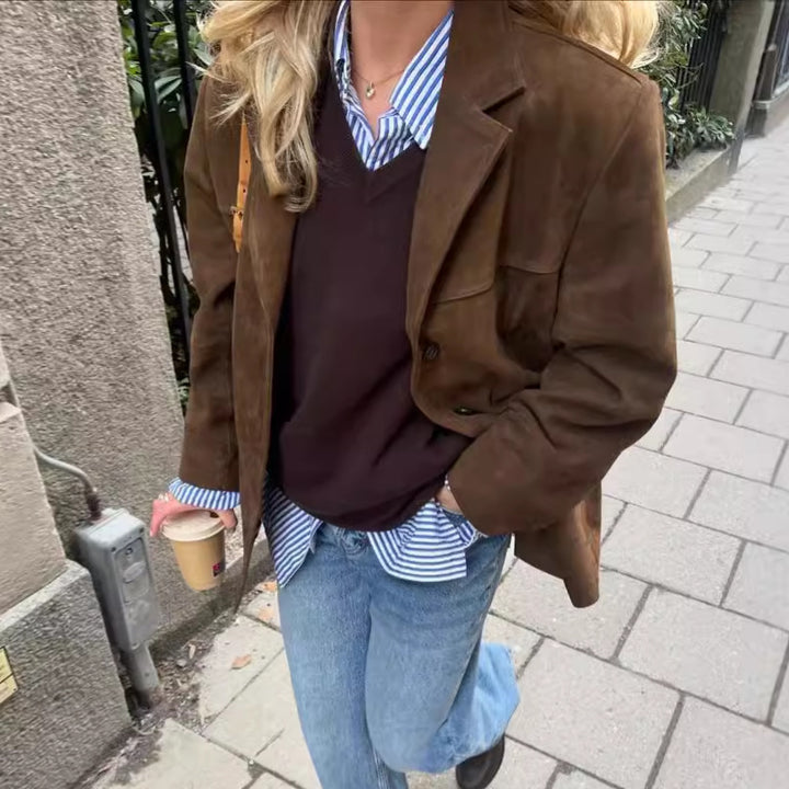 Trendy suede jacket for women with oversized casual style Lune London