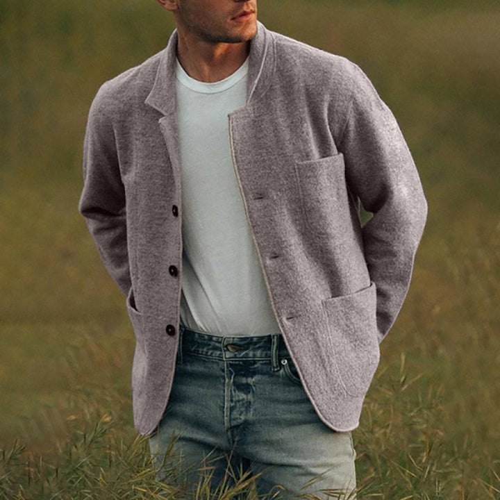 Comfortable and stylish men's cardigan with practical pockets Lune London