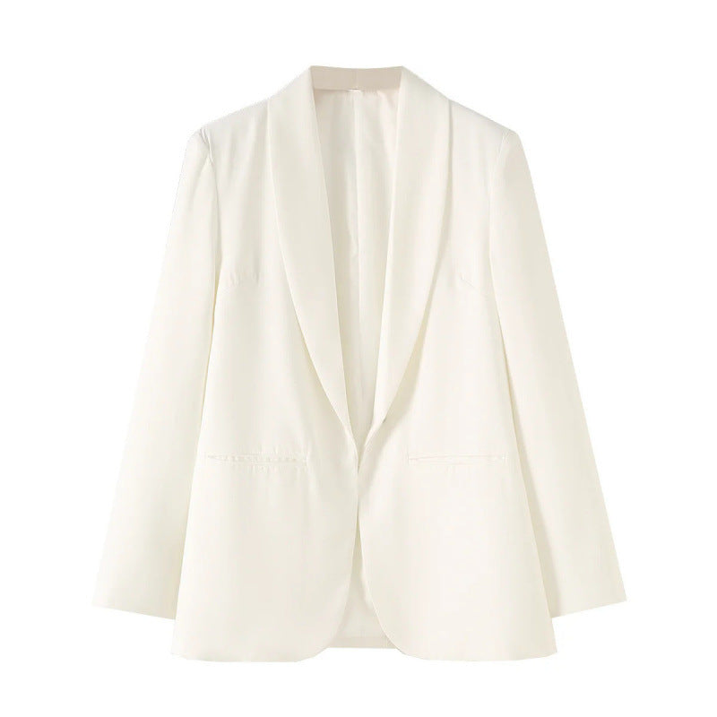 Ladies elegant blazer with unique cut and pockets Lune London