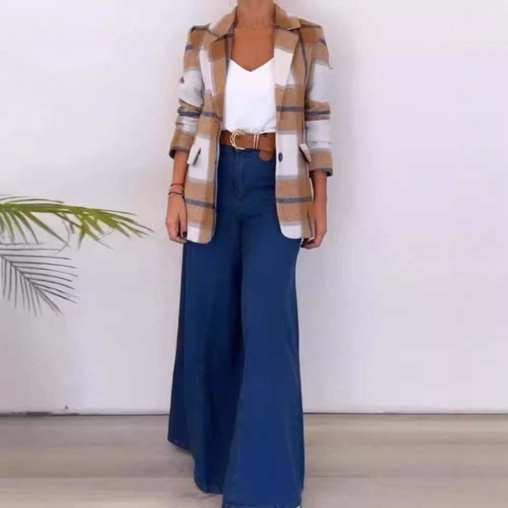 Plaid jacket for women with an elegant cut and casual details Lune London
