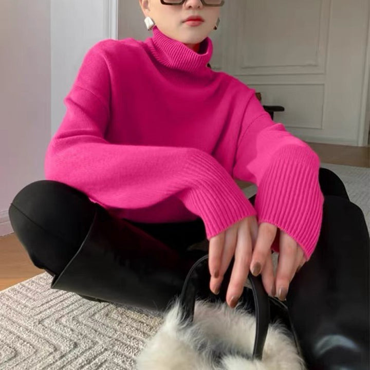 Casual turtleneck pullover for women in fine knit Lune London