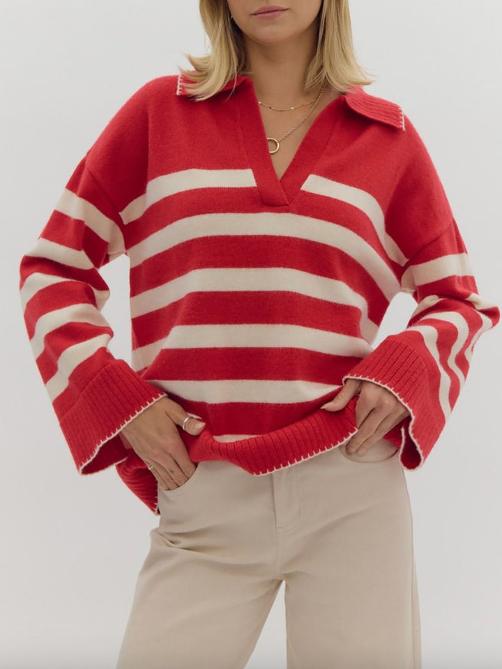 Pull en tricot élégant pour femmes avec décolleté en V et motif à larges rayures Chic & Stil