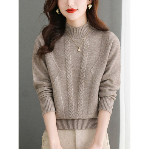 Pull femme en gros tricot avec un élégant motif torsadé et un col haut Lune London
