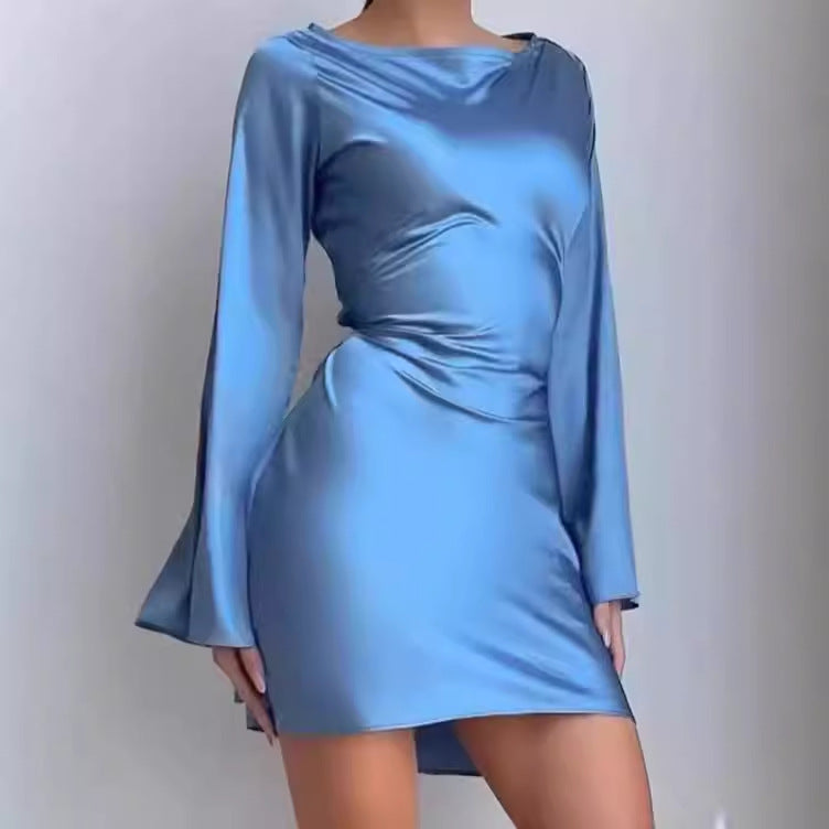 Ladies Elegant Wrap Dress in Smooth Fabric and Wide Sleeves Lune London