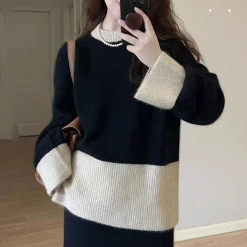 Cozy knitted sweater for women with a high collar and fine ribbed structure Lune London