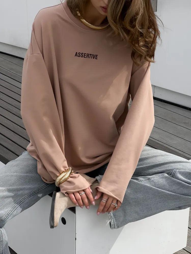 Casual women's sweatshirt with modern inscription and oversized fit Lune London