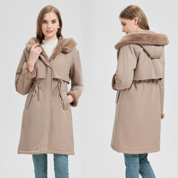 Elegant and warm women's parka with removable faux fur collar and practical lace details Lune London
