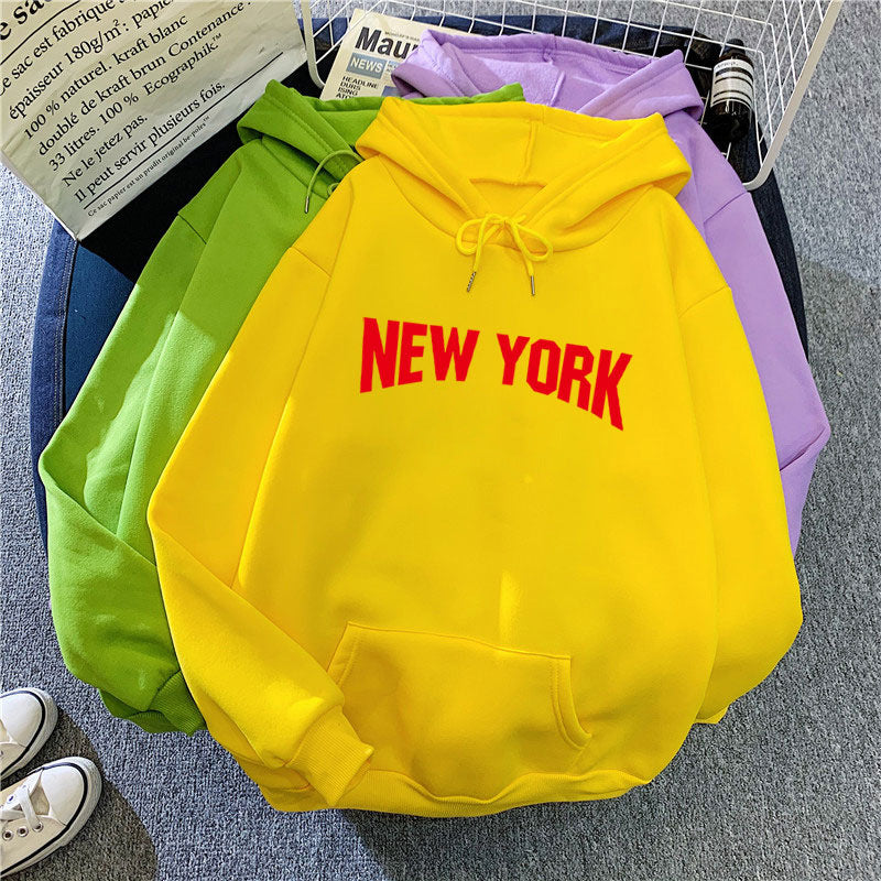 Women's hoodie with stylish New York design Chic & Stil