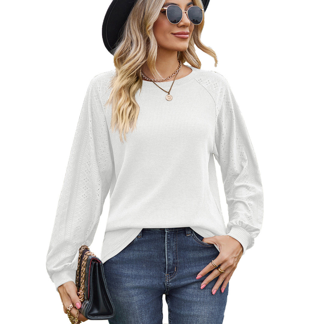Casual sweater for women with trendy knit details Lune London