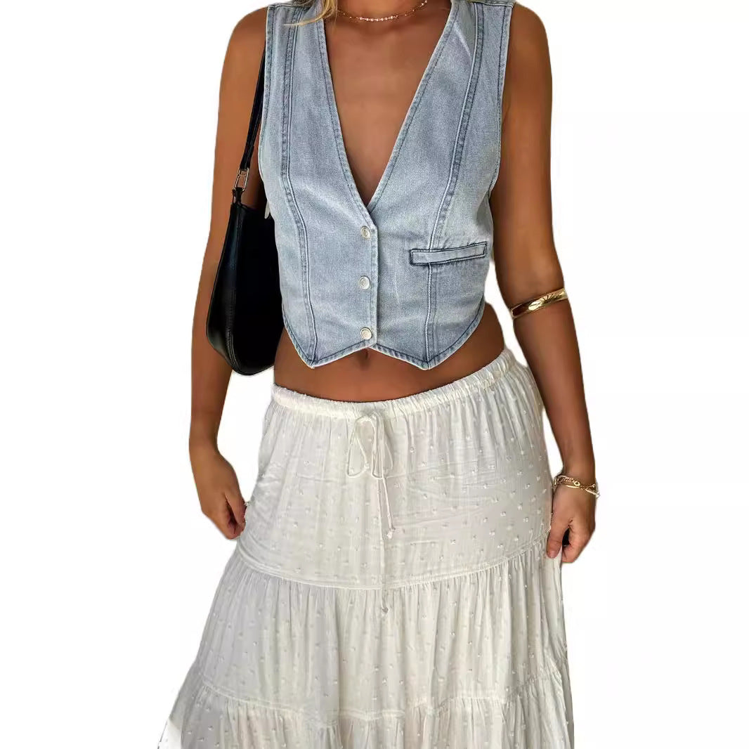 Women's jeans vest with a slim fit and modern cut Lune London