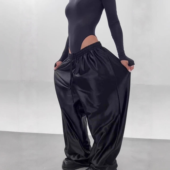 Pantalons en satin élégants et légers pour femmes Chic & Stil