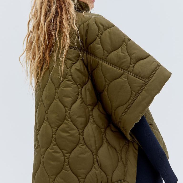 Quilted transition jacket for Damen with a high collar and practical pockets Lune London