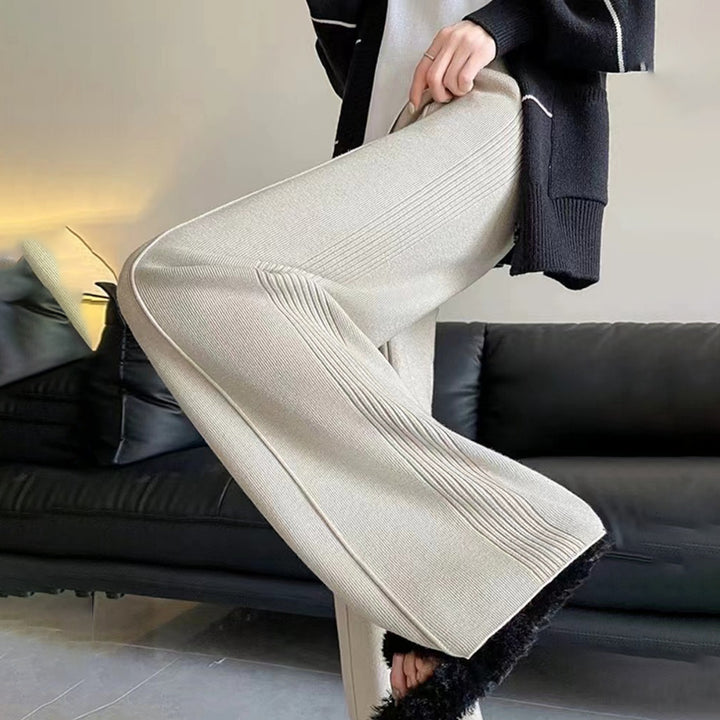 Pantalons larges en tricot pour femmes avec un design texturé Chic & Stil