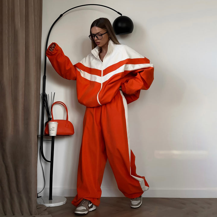 Women's sports set with zipper and wide pants Lune London