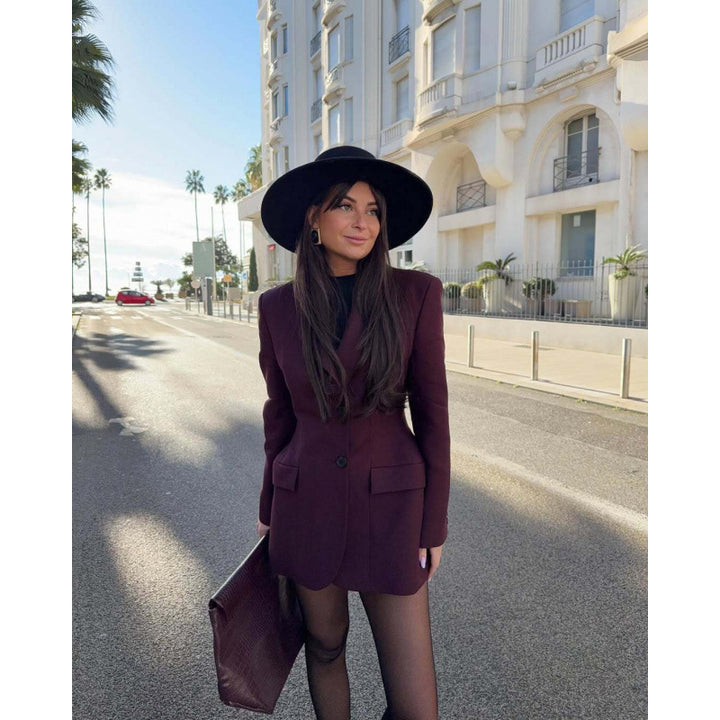 Jacket for women with an elegant cut and modern quilted details Lune London