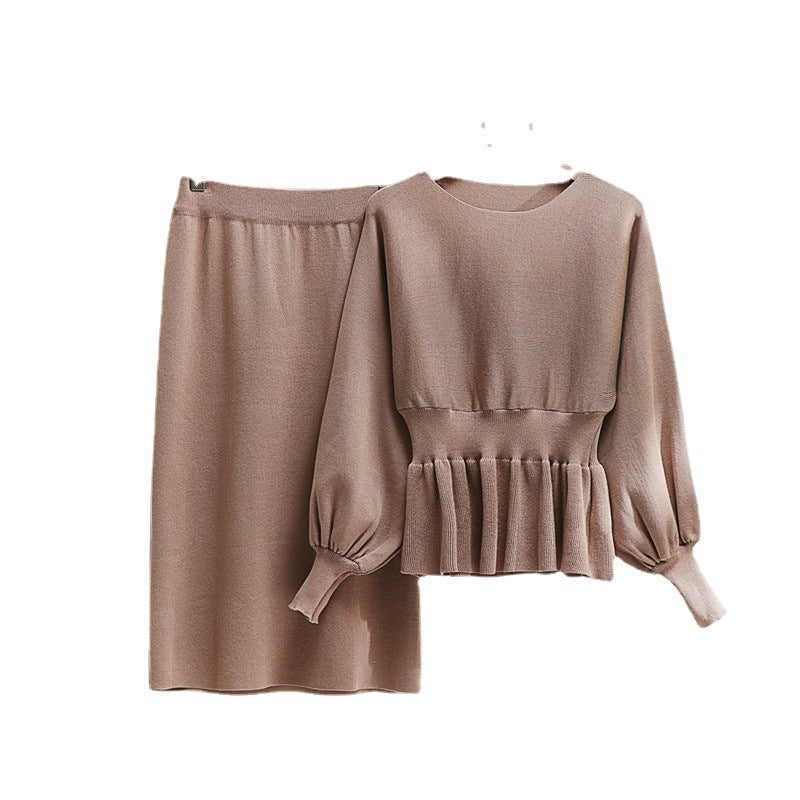 Fashionable women's knitted loungewear set with ruched top and midi skirt Lune London