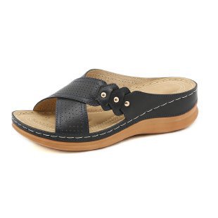 Comfortable clogs for women with ergonomic sole Lune London
