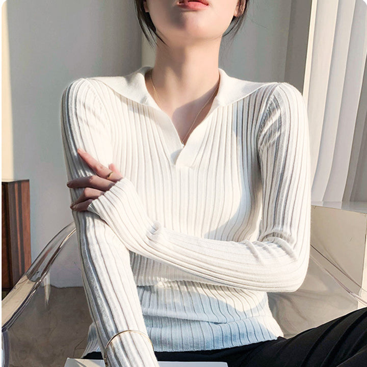 Ribbed knit sweater for women with V-neck and neckline Lune London
