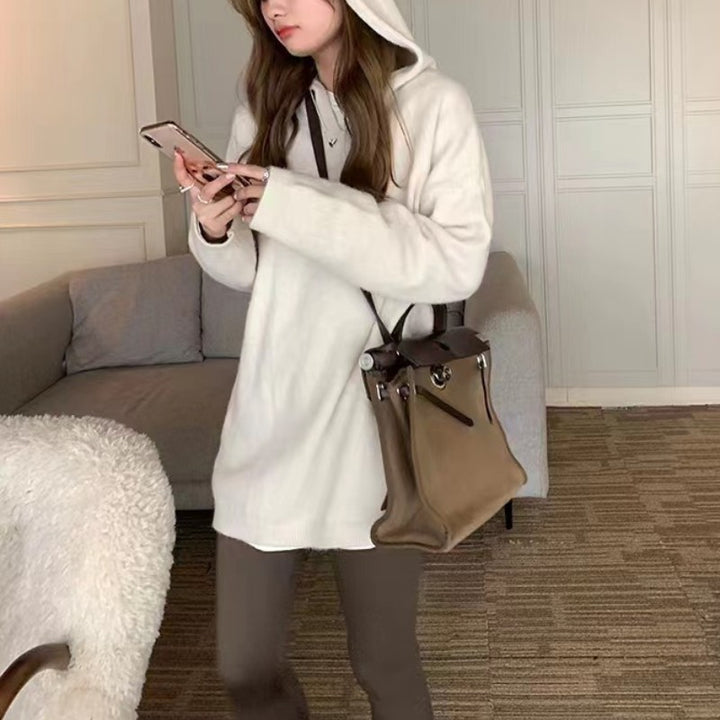Haut à capuche décontracté pour femmes avec une coupe ample et une finition élégante Chic & Stil