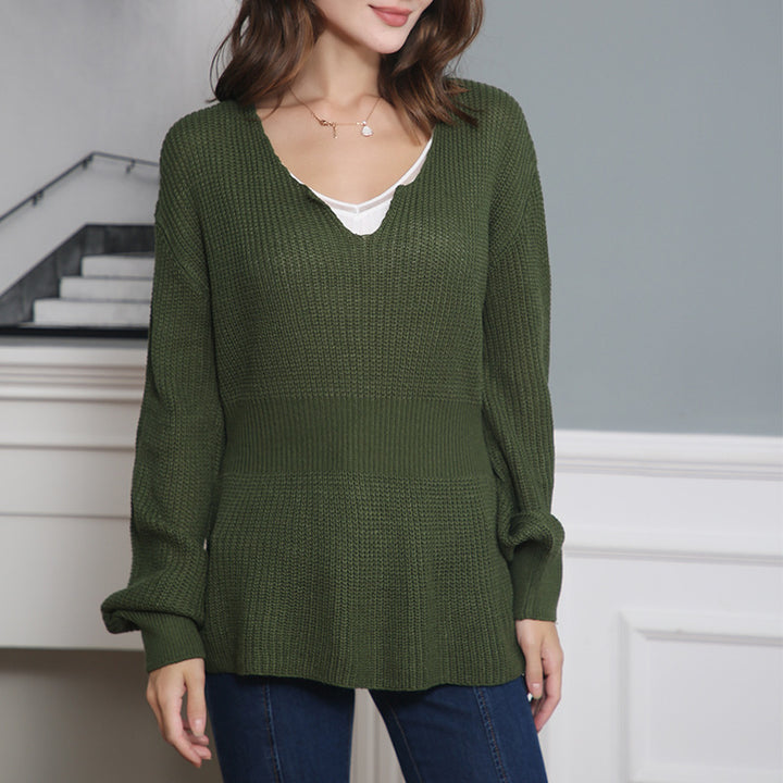Chunky knit sweater for women with deep V-neck and relaxed fit Lune London