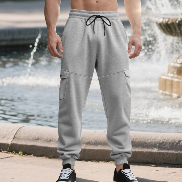 Casual cargo jogger pants for men with practical side pockets Lune London