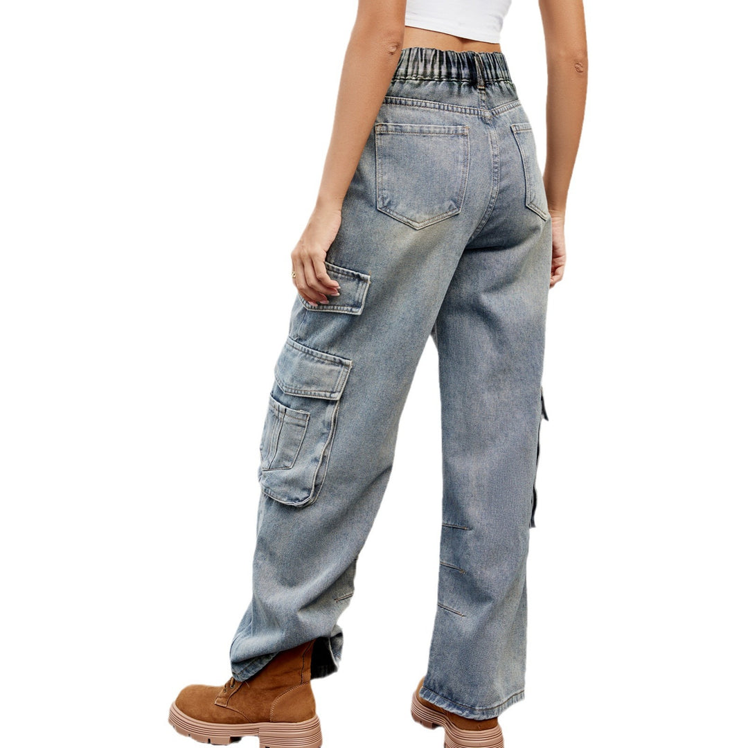 Women's wide fit casual cargo pants with practical side pockets Lune London