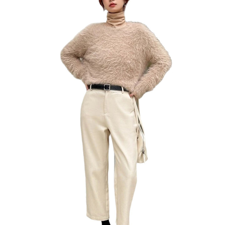 Ladies soft sweater with soft material and chic trendy design