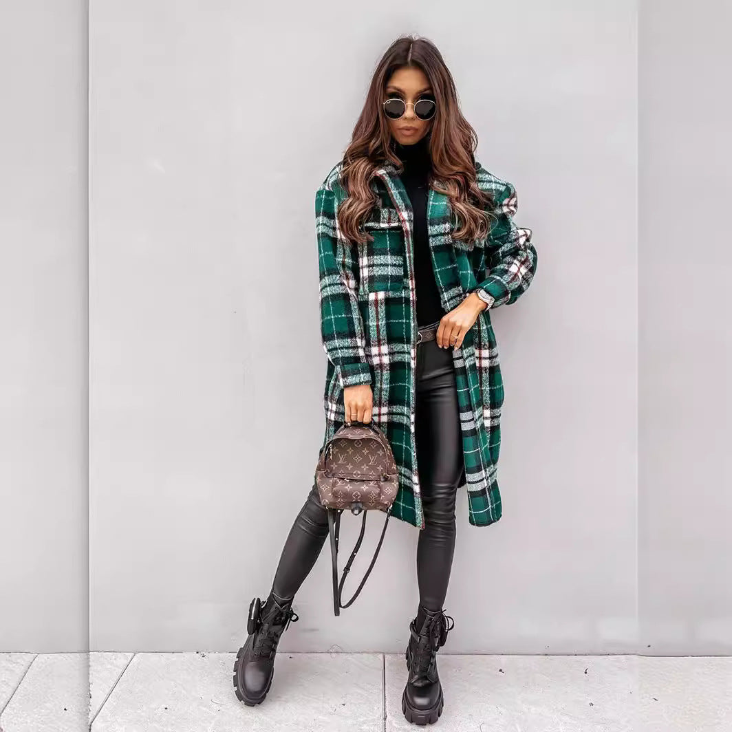Plaid coat for women in soft material and with practical pockets Lune London
