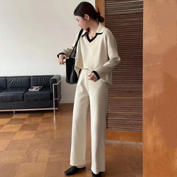 Elegant and casual knit set for women with V-neck and wide hem Lune London