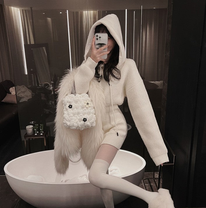 Robe à capuche pour femmes avec une coupe décontractée et des poches pratiques