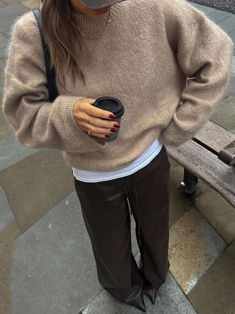 Oversized knitted sweater for women in soft cashmere blend Lune London