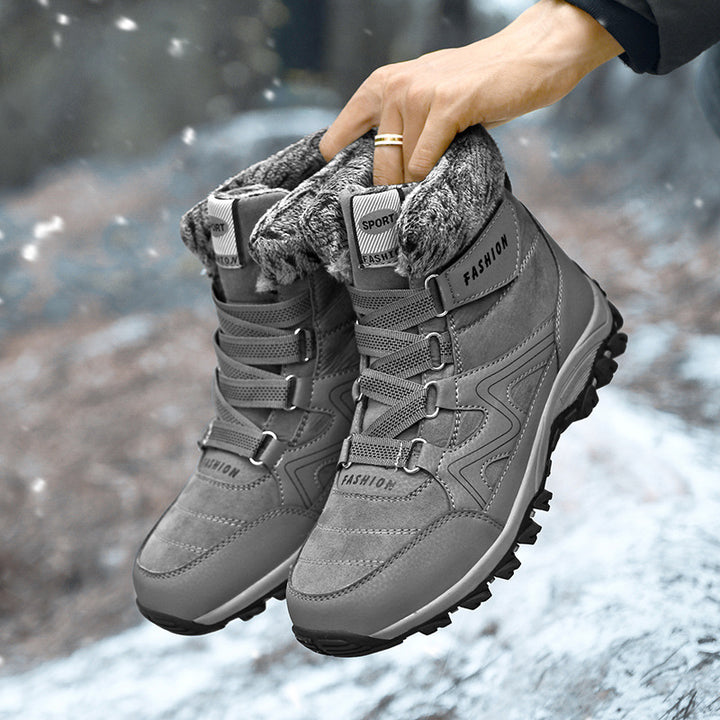 Women's winter boots with insulating lining and anti-slip sole construction Lune London