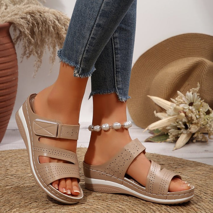 Comfortable wedge heel sandals for women with adjustable strap and breathable surface structure Lune London