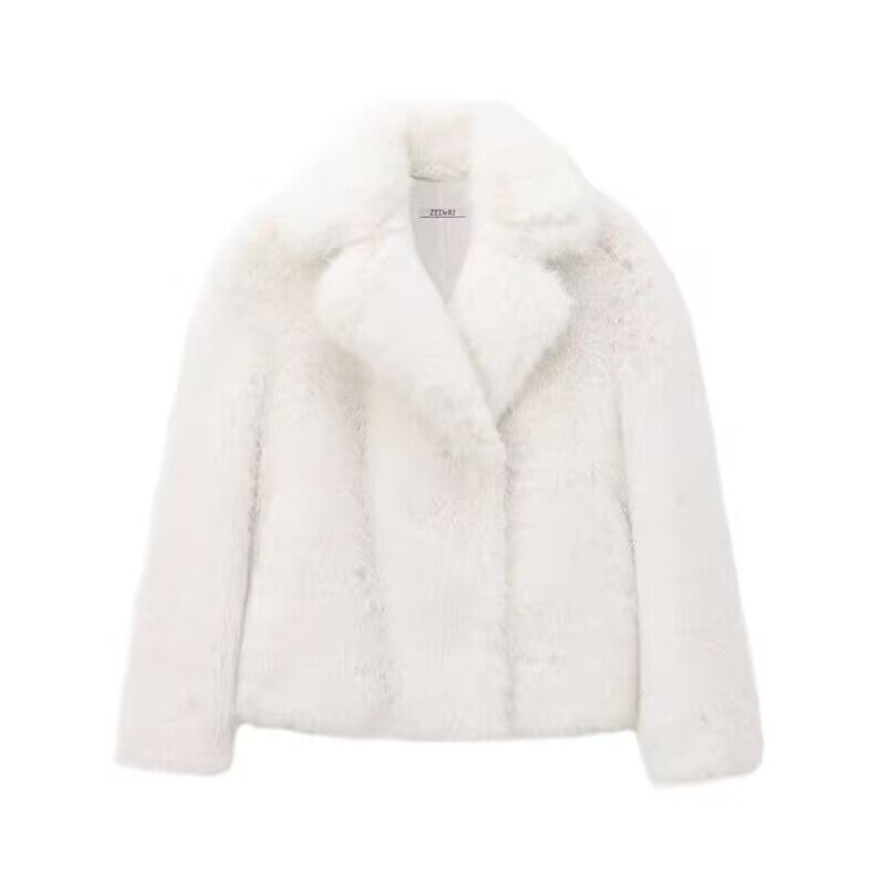 Women Short Jacket in Faux Fur Lune London
