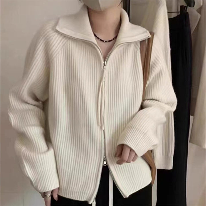 Pull-over tricot décontracté pour femmes avec un col haut et fermeture éclair Chic & Stil