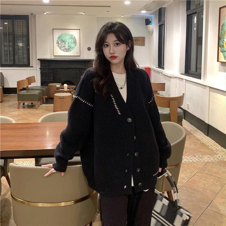 Cardigan tricoté large pour femmes avec détails de boutons et matériau doux Chic & Stil